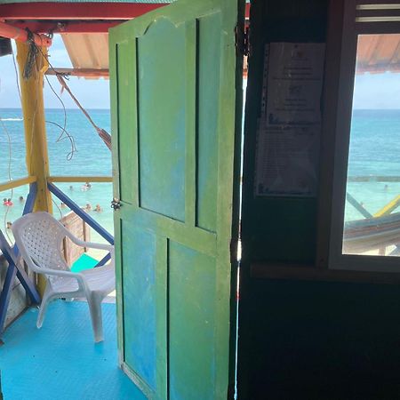 ホテル Princesa Del Mar Pendales エクステリア 写真